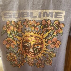 Aeropostale Lavender Short Sleeve Tee with Gold Sublime Sun Graphic